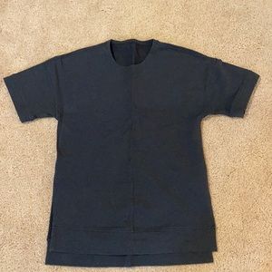 Lululemon top! Like new! Worn once! Sz 6 blue